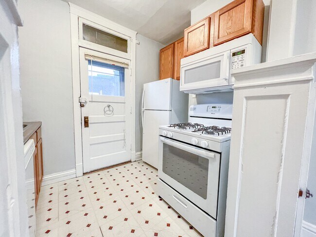 Photo - 3953 N Hoyne Ave Unit 2