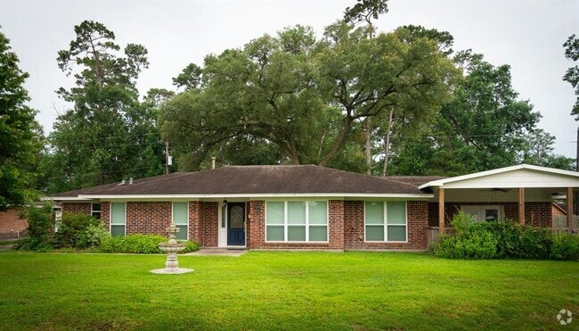 Building Photo - 12015 Cottonwood Ln Rental