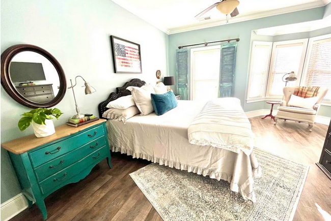 Photo - 3 bed/3 bath Fully Furnished