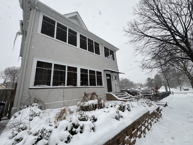 Building Photo - "Spacious 3-Bedroom Minneapolis Gem with Gleaming Hardwood Floors & 2 Full Baths!" Unit 1