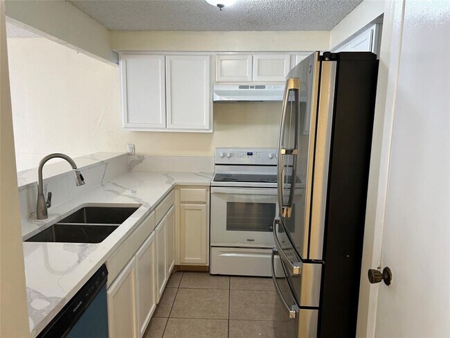 Photo - 12560 Newbrook Dr