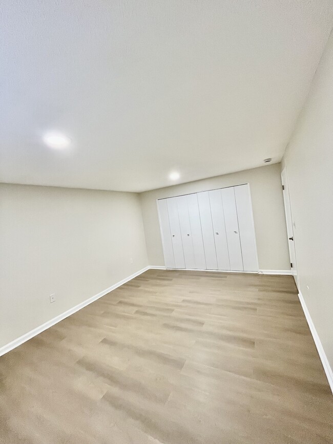 1 Bedroom - Fernwood Apartments