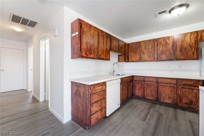 Photo - 6982 Hopkins Dr Unit C