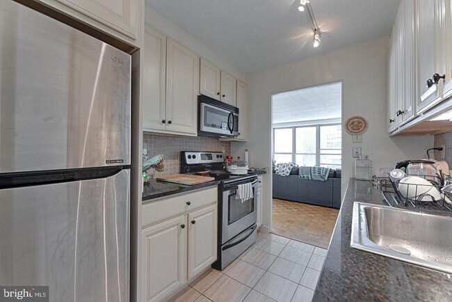 Photo - 224 W Rittenhouse Square Unit 2501
