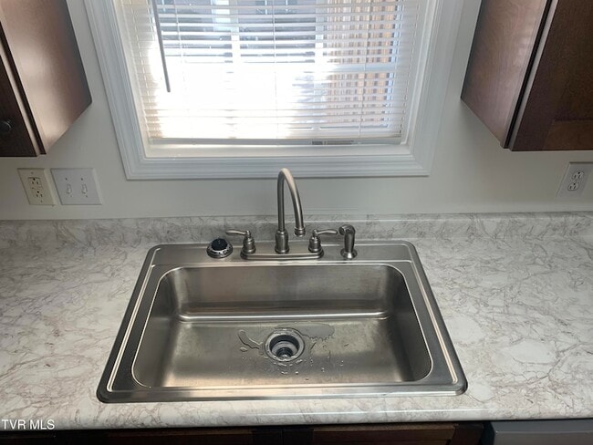 Photo - 15 Lake Village Ct