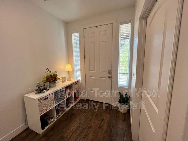 Photo - 2705 W Windtree Dr