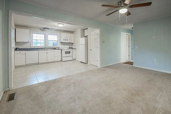 Photo - 68 Belvedere Ct