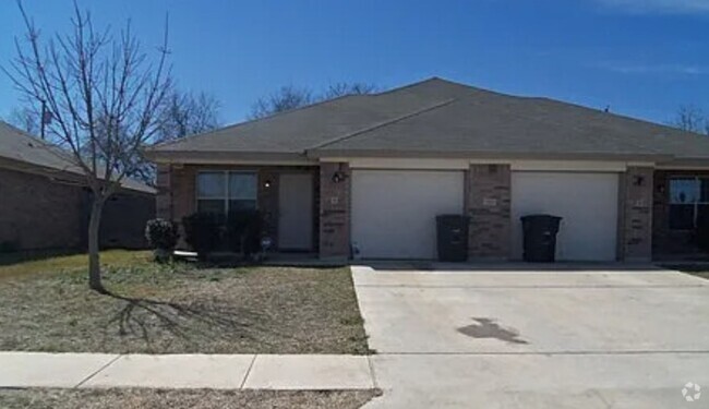 Building Photo - 1308 Chips Dr Unit A Rental