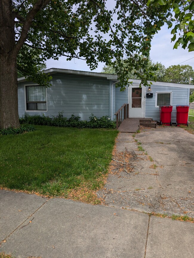 Photo - 1003 N 5th St