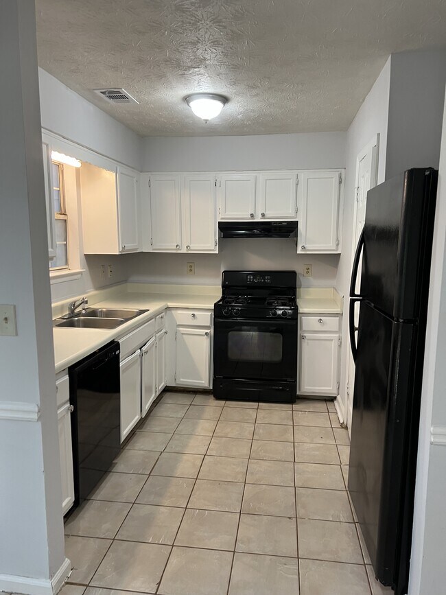 Photo - 5623 Stonington Trace Pkwy