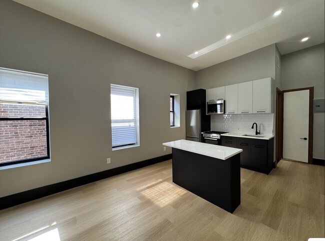 Photo - 20 Reed St Unit 21