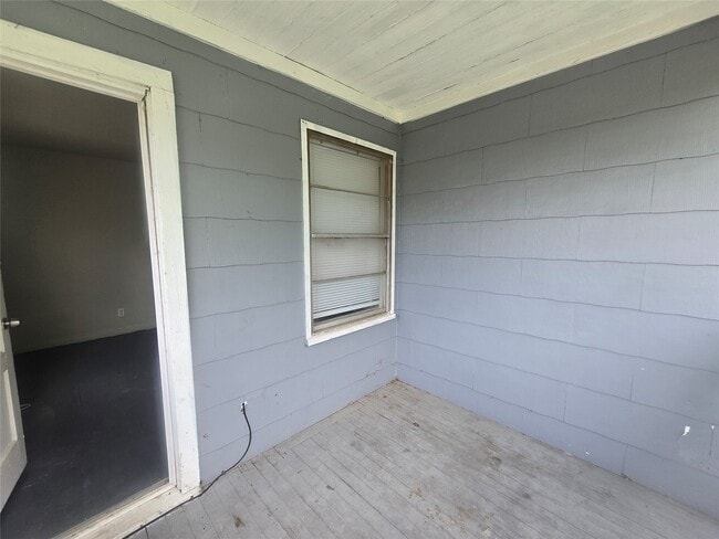 Photo - 1133 5th Ave N