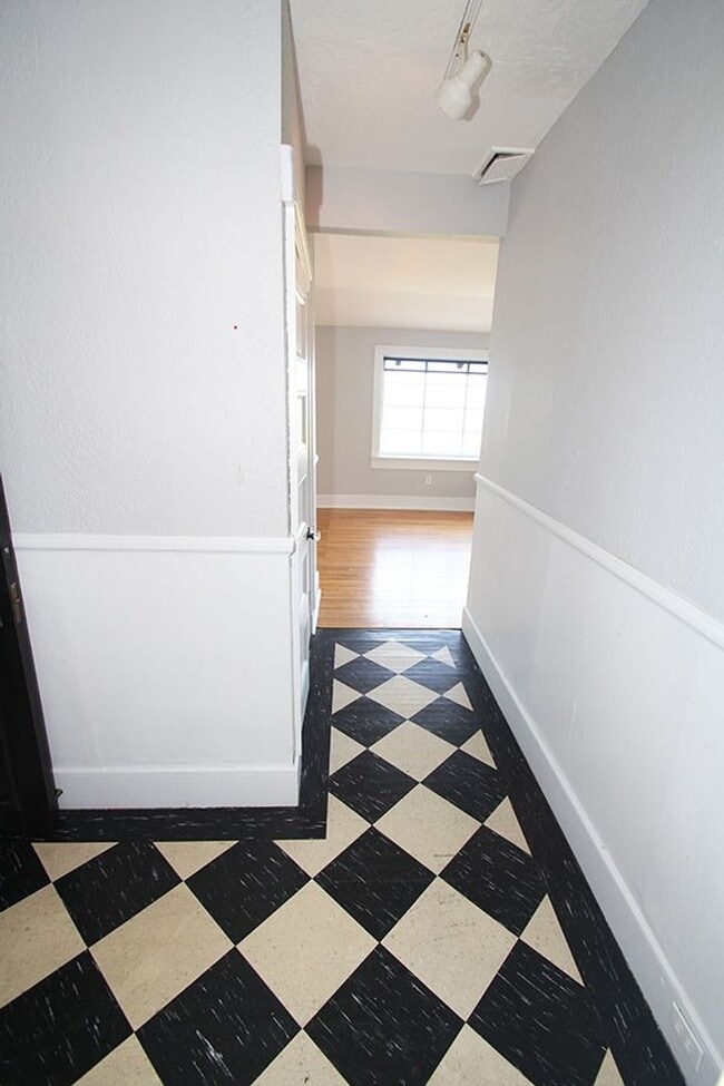 Photo - CHARMING 3 BEDROOM TUDOR REVIVAL APARTMENT W/ PUGET SOUND VIEWS