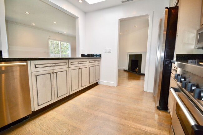 Photo - Stunning 3 BR | 2 BA in Noe Valley - Must See!