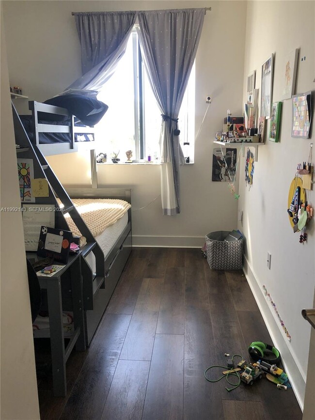 Photo - 2601 NE 212th Terrace Unidad 104