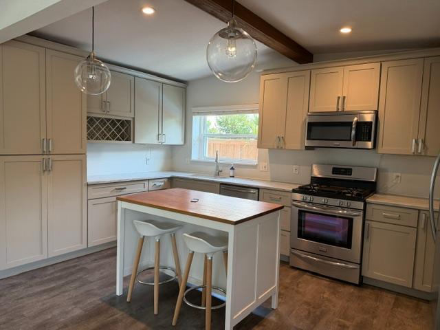 Photo - 2252 Howard Dr