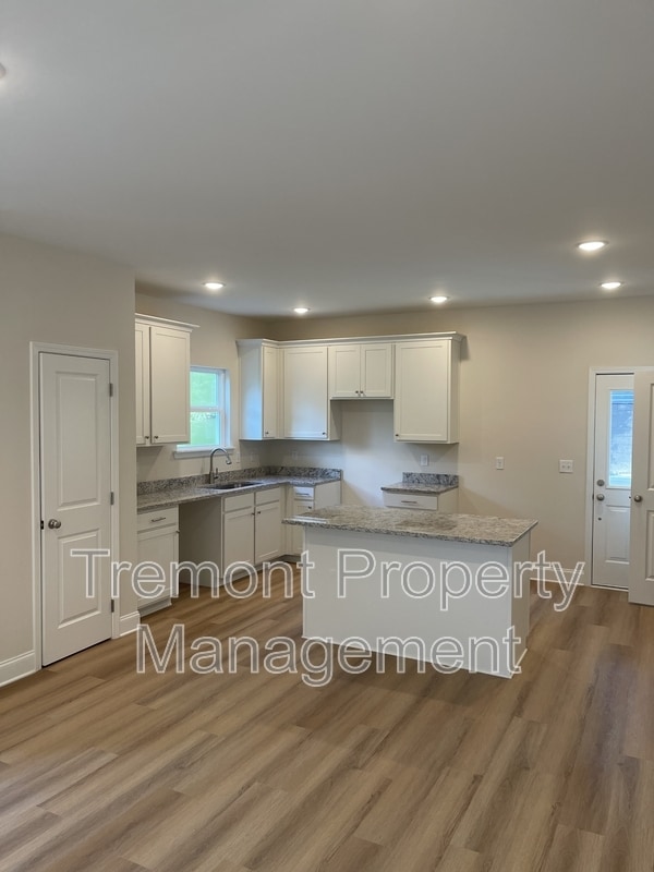 Photo - 2719 Orton St