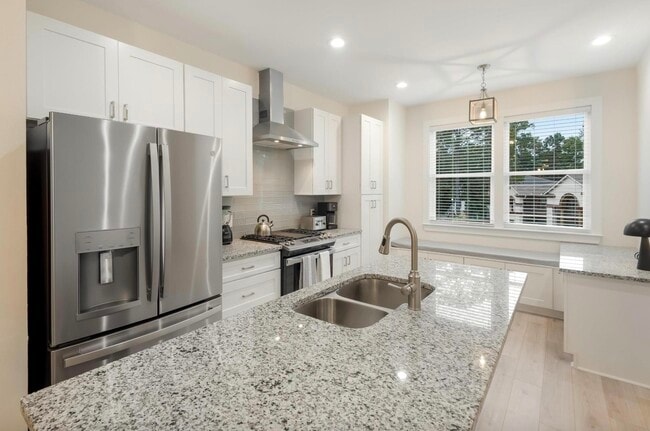 Photo - 1577 Metropolitan Blvd Unit 4