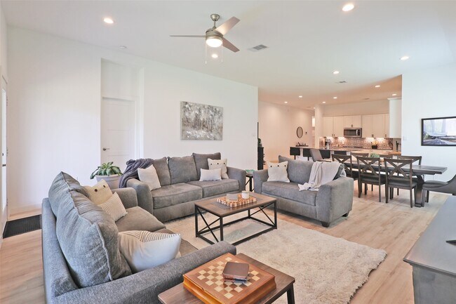 Photo - 10208 Prairie Creek Ln