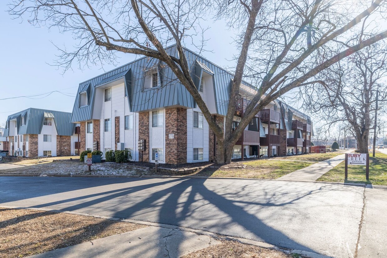 Photo - Ruby on the Creek Apartments