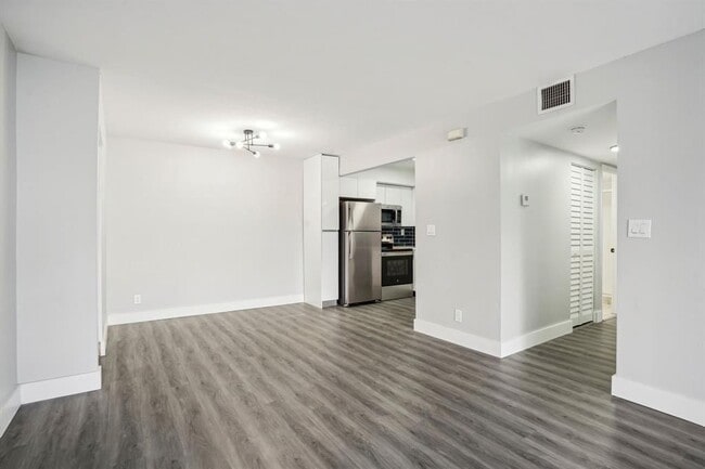 Photo - 3210 NW 84th Ave