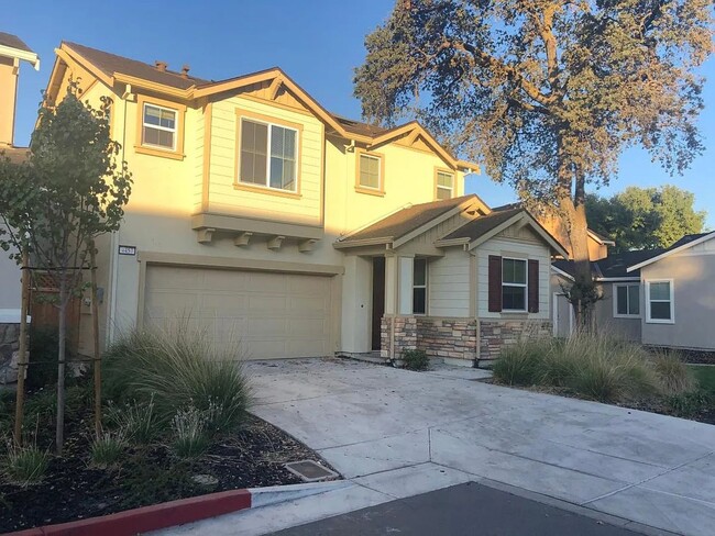 4457 Orchard Ct