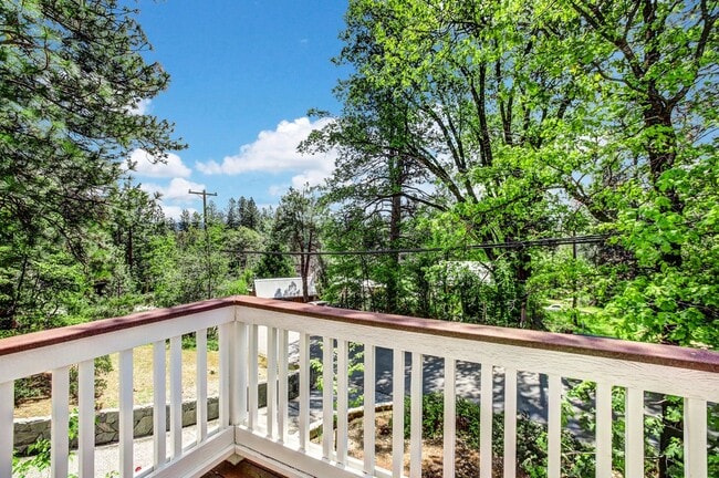 Photo - 612 Chief Kelly Dr