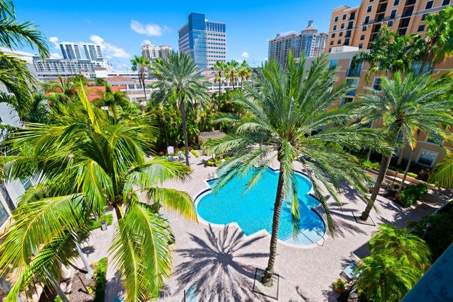 Building Photo - 720 S Sapodilla Ave Unit 502