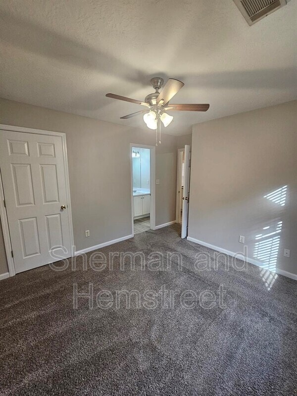 Photo - 2195 Bridgeton Rd