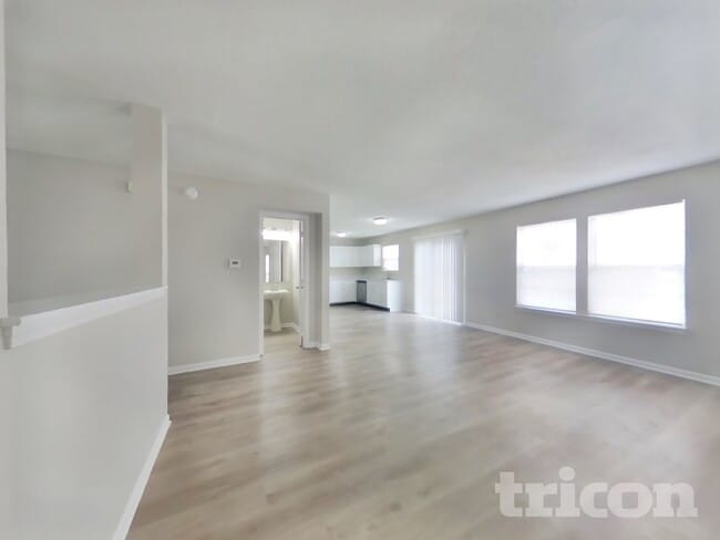 Photo - 10907 Delphi Dr
