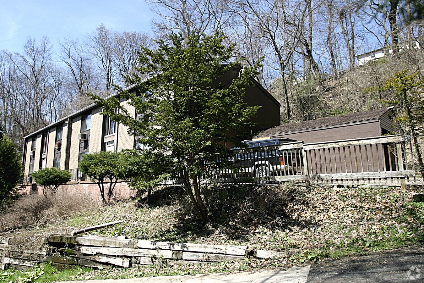 Photo - 264 Spring Run Rd