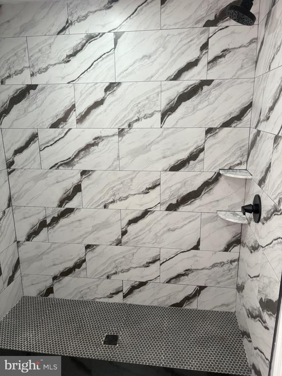 Photo - 220 N 9th St