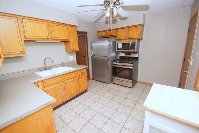 Photo - 2919 Oxford Dr