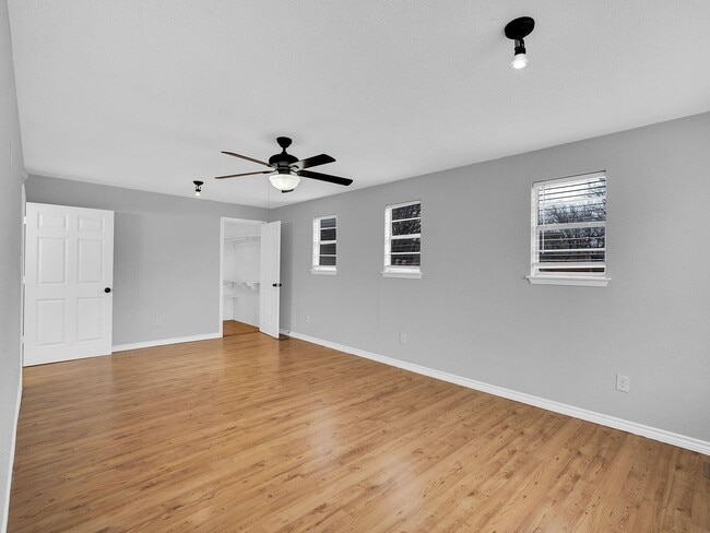 Photo - 1802 N Wilhite St