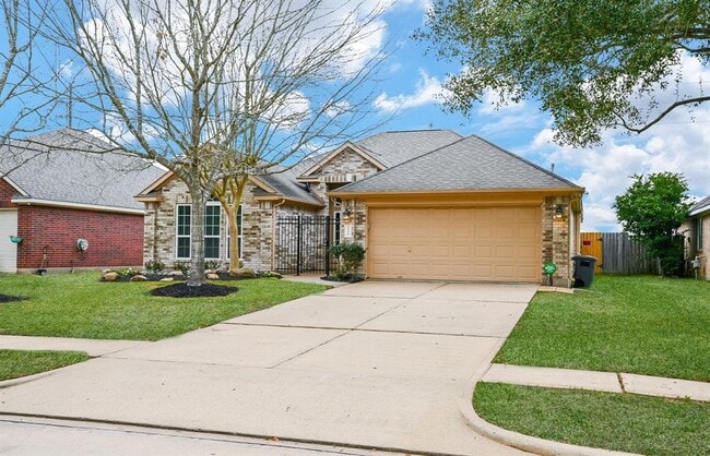 Photo - 2526 Lake Dale Ln