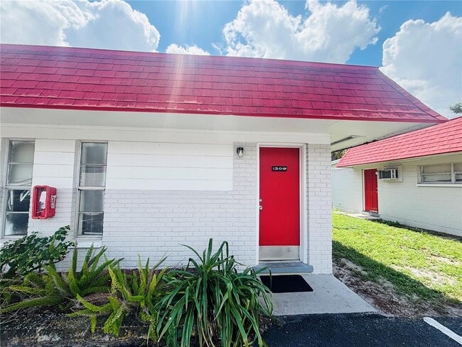 1309 Morris Park
