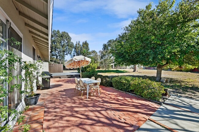 Photo - 29242 Heathercliff Rd