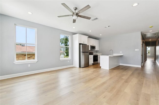 Photo - 1222-1224 St Denis St Unidad 1224