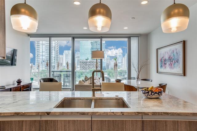 Photo - 3130 N Harwood St Unit 707