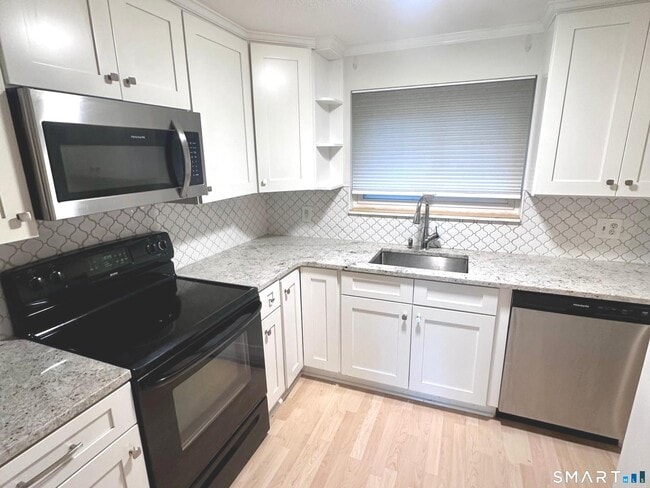 Photo - 183 Loomis Dr Unit 119