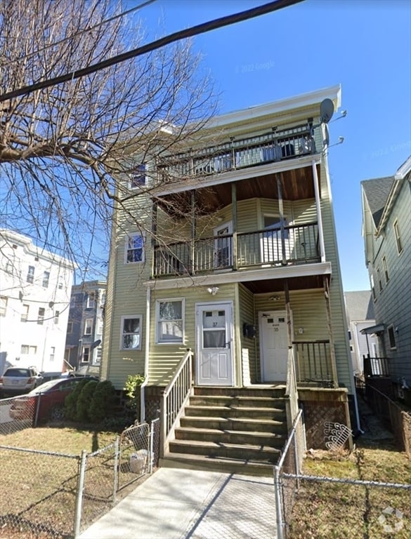 Building Photo - 35 Fairmont St Unit 3 Rental