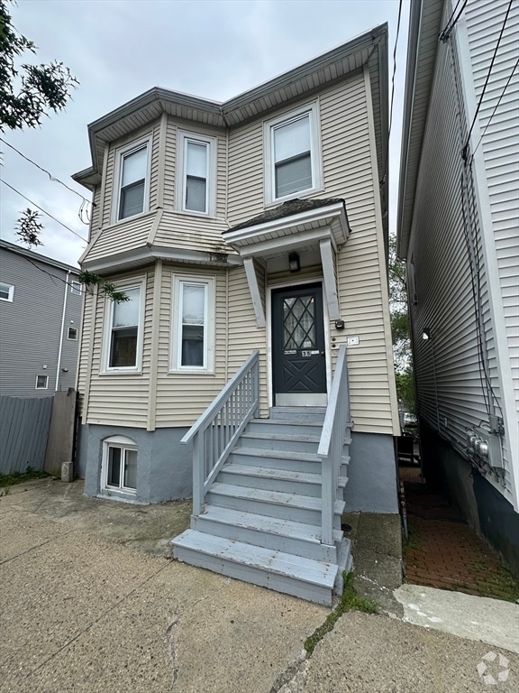 Building Photo - 35 Louis St Unit B Rental