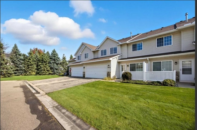 Building Photo - 17433 Glacier Wy