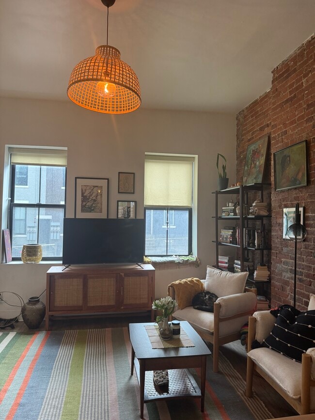 Photo - 2015 Forbes Ave Unit 1