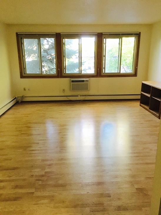 Photo - 3522 Harriet Ave