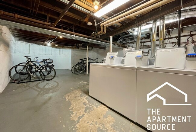 Photo - 2329 N Rockwell St