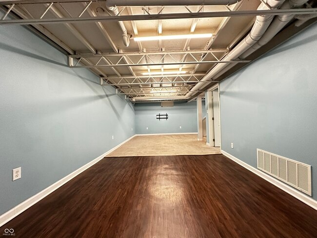 Photo - 5640 Crittenden Ave