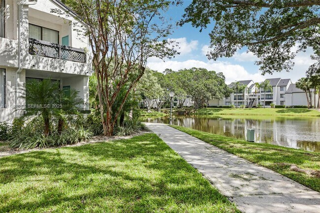 Building Photo - 4303 W Atlantic Blvd Unit 1818