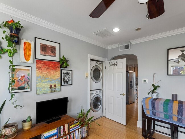 Photo - 1219 Holbrook Terrace NE Unit Apt #4