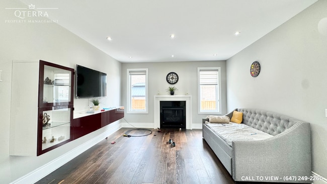 Building Photo - 700 Arthur Parker Av